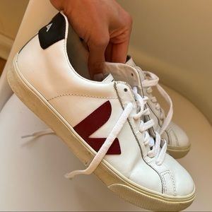 Vejas Sneakers
